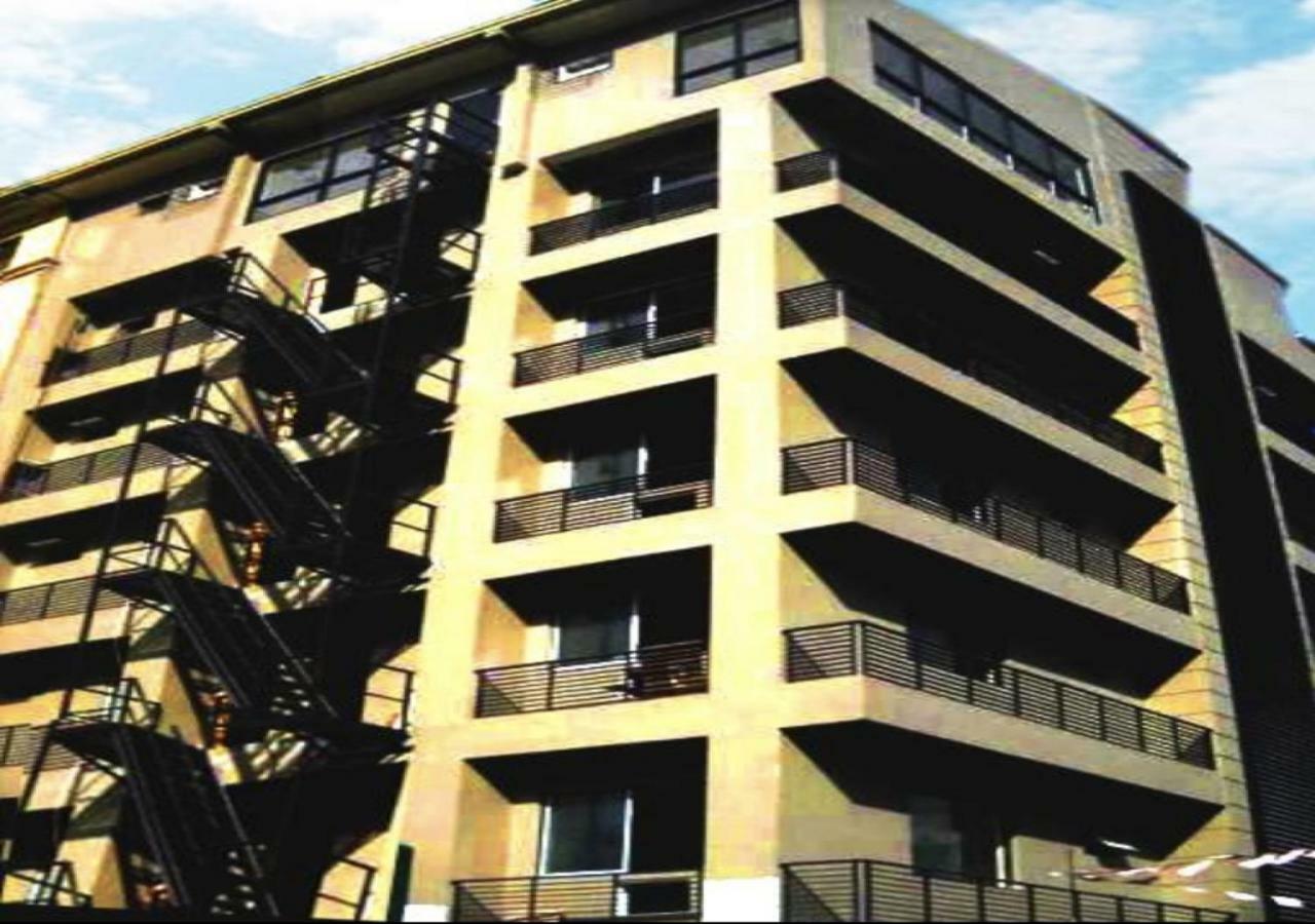 Our Awesome Hostel- Manila Makati City Exterior foto